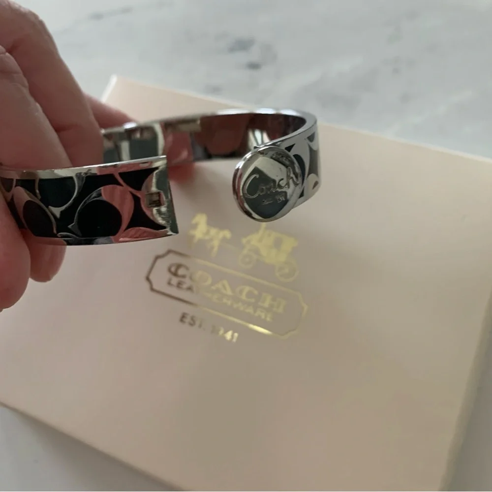 Authentic Coach Signature bracelet - Picture 3 of 6